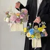 Prezent Przenośne Kraft Paper Florist Flower Buquet Pudełko z uchwytem Wedding Party Waking Bag Candy Cake Torebka