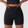 Shorts actifs Yoga Femmes Gym Vêtements d'entraînement avec recyclage de poche Portez un motard haute taille en cours d'exécution