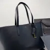 Luxurys Underarm handbag purse Top quality Designer women's fashion shop bag CrossBody men's genuine leather large duffle Clutch luggage Tote bag Shoulder Bags strap