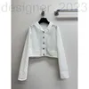 Zweiteiliger Kleidungsdesigner 24 Sommerprodukt kleine duftende Windspitze Kamelien Pailletten Halbrockmantel weiße Set für Frauen WD7T