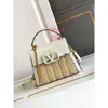 Designer Hollow Stull Nuovo Button a V Pure Totes Cross Croce Hand Valentttieno Vote Event Branch Bulle 2024 Vslings Exummer Woven Crochet 15ir