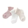 Barnstrumpor 3 par spanska våren/sommarflickestrumpor Nyfödda barnbarn Söta ihåliga strumpor Toddler Girl Princess Cotton Socks för 1-6 år D240513