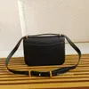 Sac crossbody de créateur supérieur 22 cm Sac d'épalsine à curie de vache de haute qualité Fashion Fashion en cuir pour femmes sac à main pratique sac à main le bourse classique