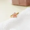 クラスターリングオリジナルデザインシルバーインレイド淡いピンクの花の宝石女性のための甘い結婚式のハイエンドジュエリーアクセサリー