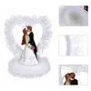 Decoratieve bloemen Cake Topper Wedding Bruid en bruidegom romantisch stel met hartvorm