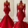Bescheidene rote Spitze Mermaid Arabisch Dubai Abendkleider Applikationen Perlen Long Prom Formal -Kleider Vollhülsen 2022 Robe de Soiree 1788