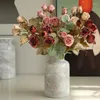装飾的な花ヴィンテージ小さなバラ人工花の装飾長い茎の偽のシルクバラのための結婚式の花束テーブルのセンターピース