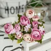 Decoratieve bloemen 10 hoofden zijden diy camellia kunstmatige kleine rozen bruids boeket kerstfeestje decor nepbruilinghuis decoratie