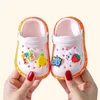 Sandales d'été childrens sandales trou pour enfants chaussures chaliser le dessin doux bricolage de conception de bricolage chaussures de bébé plage garçons et filles240510