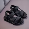 Sandalen 2021 Zomerjongens Sandalen Casual kinderschoenen Rubber School Ademend Open Tooboy Beach Sandalsl240510