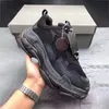 Designer Casual Chores Paris Men de haute qualité Femme Femme Sneakers Clear Sole Black Blanc Gris Gris Rose Rose Blue Royal Néon Green Mentes Tablers Tennis