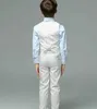 スーツキッズベストシャツパンツボウタイ4PCSフォーマルスーツボーイズサマーホワイトウェディングスーツの子供の写真
