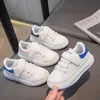 Sneakers Girls Little White Shoes Maikun Spring en Autumn 2023 Nieuwe Childrens Sports Boys Casual Ultra Light Board H240513