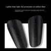 Ultralight Carbon Faser Fußball Shin Guards Fußballwächter Accessoires Canilleras Protector Kinder Güter schützen Tibia Training 240509