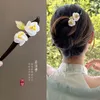 Clipes de cabelo clássicos de flor de flores de flores artesanais elegantes hanfu chinês estilo pérola pearl tassel wooden stick menina