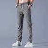 Pantalones para hombres 2024 Hielo seda para hombres verano nuevo gris negro delgada pantalones casuales al aire libre