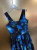 Günlük elbiseler denizxiang moda pist bahar yaz vintage sırtsız pamuklu elbise kadın spagetti kayış mavi sabah zafer çiçek