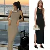 Robe de luxe Designer Femme Summer Sexy Sexy Cotton haute taille brodée Round Cou Sans manches solides Solide Skinny Bodycon Trumpet Maxi Sexy Vestidos SIZE S-L