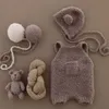 洗礼用ドレス新生児写真クマの衣類ニット風船装飾小道具ベビープラッシュハットジャンプスーツセットフォトスタジオ撮影アクセサリーT240513