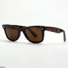 Nouvelle marque classique Wayfarer Luxury Square Sunglasses Men Femmes Femmes Cadre d'acétate avec verrures Ray Lenses de soleil pour mâle UV400 TortoiseShell Co