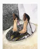 Marques de luxe Designer chaussures habillées femmes 12 cm talons hauts sandales rouges pompes pompes en cristal en cristal pointu à talons minces 35-43