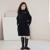 Jackor mode små flickor barn boutique kläder långa kappa 2024 outfit koreansk höst vindbrytare avslag på krage avslappnad