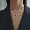 Anhänger Halsketten Frauen Einfache und kreative V-förmige Halskette flache Schlangenkette Halskette Mode Klingenkette Halskette Accessoires Schmuckgeschenke J240513