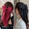 Accessoires de cheveux LCD7 Clip de cheveux de ruban de nœud élégant à la mode et simple bande vintage de printemps en satin solide avec accessoires pour filles D240513