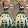2022 Hunter Green Nude Prom Sweet 16 Dresses Ball Gown Floral 3D Flowers Pärlor Täckade av axeln Quinceanera -klänning Plus Size Wom 207w