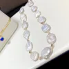 Colliers de pendentif Collier de perles baroques naturels d'eau douce blanc brillant