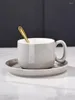 Tasses Simple Travel Tea Set Gold Rim Rim en céramique et boîte-cadeau Saucer Spoon Box pour amis