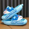 Slipper Children Slippers Summer Boys Shark Baby Baby Baby 1-6 años Niñas SULLAS SUMBRAS NO SLIPT Slippers Bastares de dibujos animados Y240514XB30