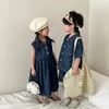 Set di abbigliamento per bambini abbigliamento per bambini set di jeans estivo per ragazzi 2024 Nuovi ragazze in stile coreano casual vestito fratelli sorelle abbigliamento di moda d240514