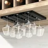 キッチンストレージレッドワイングラスラックプラスチックキャビネットハングアップ逆さまのカップホルダーオーガナイザー家庭用装飾アクセサリーに役立つもの