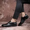 Chaussures habillées Taille de scène 40 Bureau Elegant Man Cérémonie Bottes classiques masculines Sneakers Sports Tenni Vente Tenni à faible coût