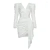 Parti Elbiseleri Fransız Beyaz Düzensiz Mini Elbise Yüksek Kaliteli Yaz Kadınlar V Boyun Kısa Kollu fırfırlar Bodycon