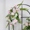 Hyacintroze bloemen groen roze decoratief blad bloem rijen arrangement bruiloft achtergrond boog deco tafel middelpunt welkomstbord
