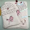 designer baby onesie bib burp kläder set baby tights lyx jumpsuit bomull jumpsuit pojkar och flickor jumpsuit baby quilt 5 st b1