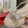 Caovilla René Slippers Pearl Water Diamond Decoration Designer Robe Shoes Fashion Fashion Factory Quality Womens Casual Beach Sandals Tongs DH 20