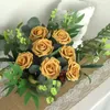 Fleurs décoratives artificielles 25pcs réels en mousse dorée dorée fausses roses avec tiges pour bouquets de mariage bricolage