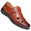 Sandales d'été masculines Hollow Design Business Casual Leather Chaussures Basqueurs Breakables confortables Solides non glissées Flats masculins SHOESSANDALS SAA