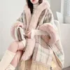 Kvinnors faux päls huva löst palazzo rutig mönster ull plus sammet foder förtjockande varm tofs kappa kappa