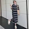 Sukienki imprezowe 2024 Summerka Koreańska wersja długa sukienka bawełniana damska luźna swoboda, prosta koszulka w paski duża