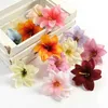 3pcs dekorative Blumen Kränze 5/10pcs künstliche Seidenköpfe Blumen Hochzeitszimmer Hauszimmer Gartendekoration Braut Lilie DIY gefälschte Blumenschalbücher Accessoires Accessoires