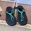 Sandálias de tanga para mulheres designers reviere cordeiro de couro sandálias tangas areia chinelos chinelos de verão lamadas de chinelos confortáveis