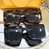 Designer sunglasses Top Quality Men chunky Plate Frame LW40090 oversized glasses Fashion style outdoor casual sunglasses for women classic original box