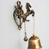 Estatuetas decorativas lojas de ornamentos de parede vintage Windchime Good Luck Knocker Metal Bell Door Shopkeeper