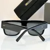 Lunettes de soleil de créateur de mode pour femme Luxury Mens Mens Sungasses Signature Temple Black Frame Sun Glasse