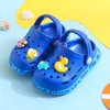 أطفال نبلات البغال السقوط الصيفية Baby Boys Girls Cartoon Sandals Heels Clippers Slippers Childrens Garden Shoes Y240514Typa