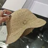 비치 밀짚 모자 패션 디자이너 여성용 남성용 버킷 모자 Casquette Raffia wide brim 모자 잔디 끈 sunhat